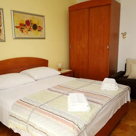 Apartment Vila Jasna Supetar