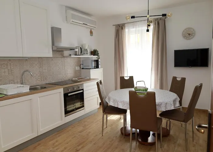 Jasna شقة سوبيتار